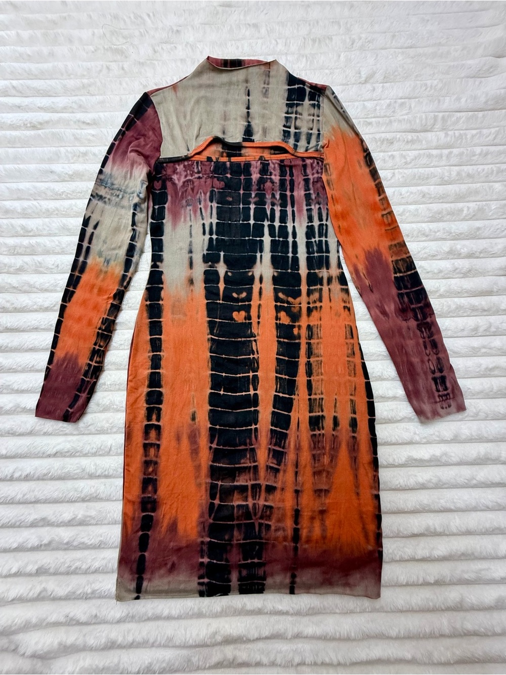 Fashion Nova Long Sleeve Tie-Dye Midi Dress in Orange and Black